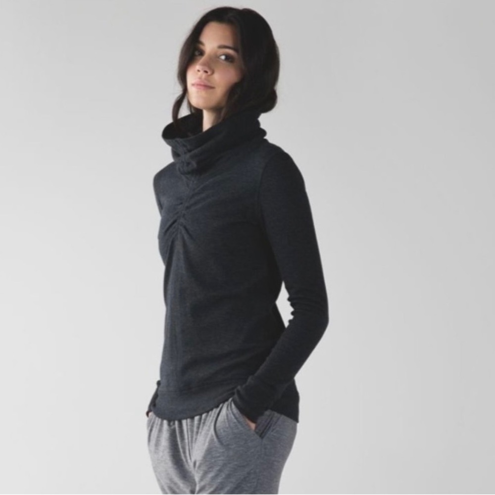 LULULEMON Reversible Cowl Neck In A Cinch Sweater-Womens 4